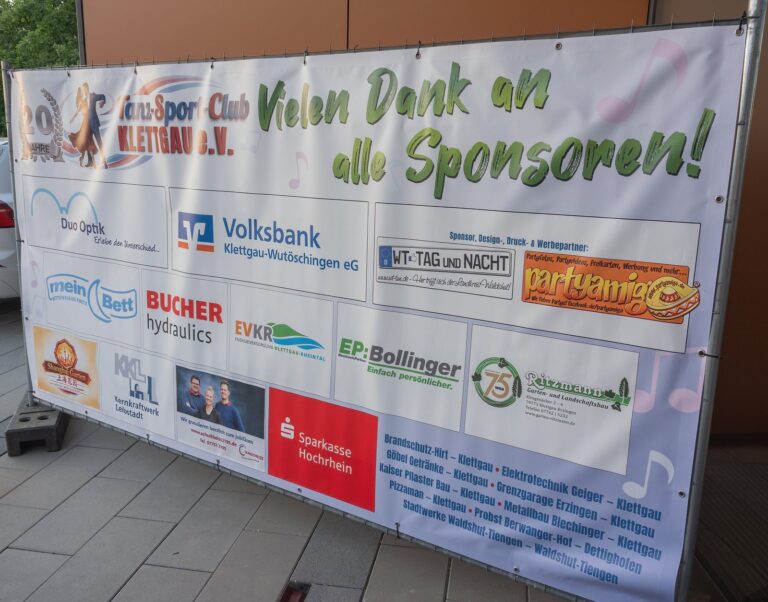 20 Jahre Tanz-Sport-Club Klettgau: Banner „Vielen Dank an alle Sponsoren!“