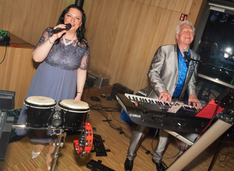20 Jahre Tanz-Sport-Club Klettgau: Musik auf der Bühne