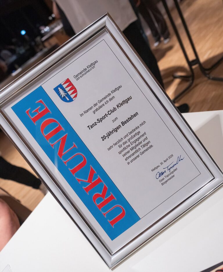 20 Jahre Tanz-Sport-Club Klettgau: Urkunde der Gemeinde Klettgau zum 20-jährigen Bestehen